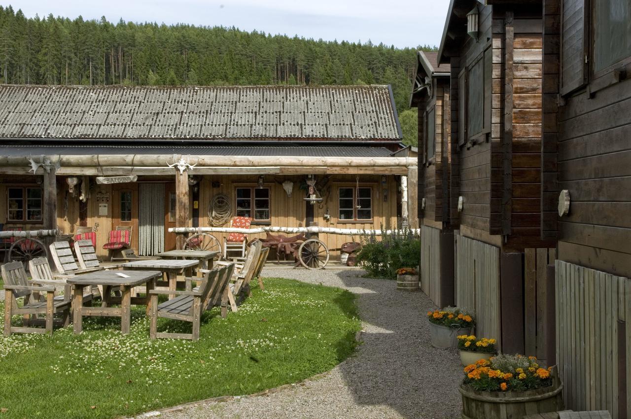 Sun Dance Ranch Bed and Breakfast Ekshärad Εξωτερικό φωτογραφία